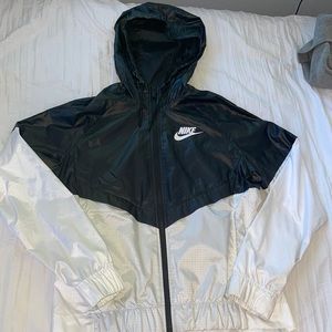 Black & White nike windbreaker